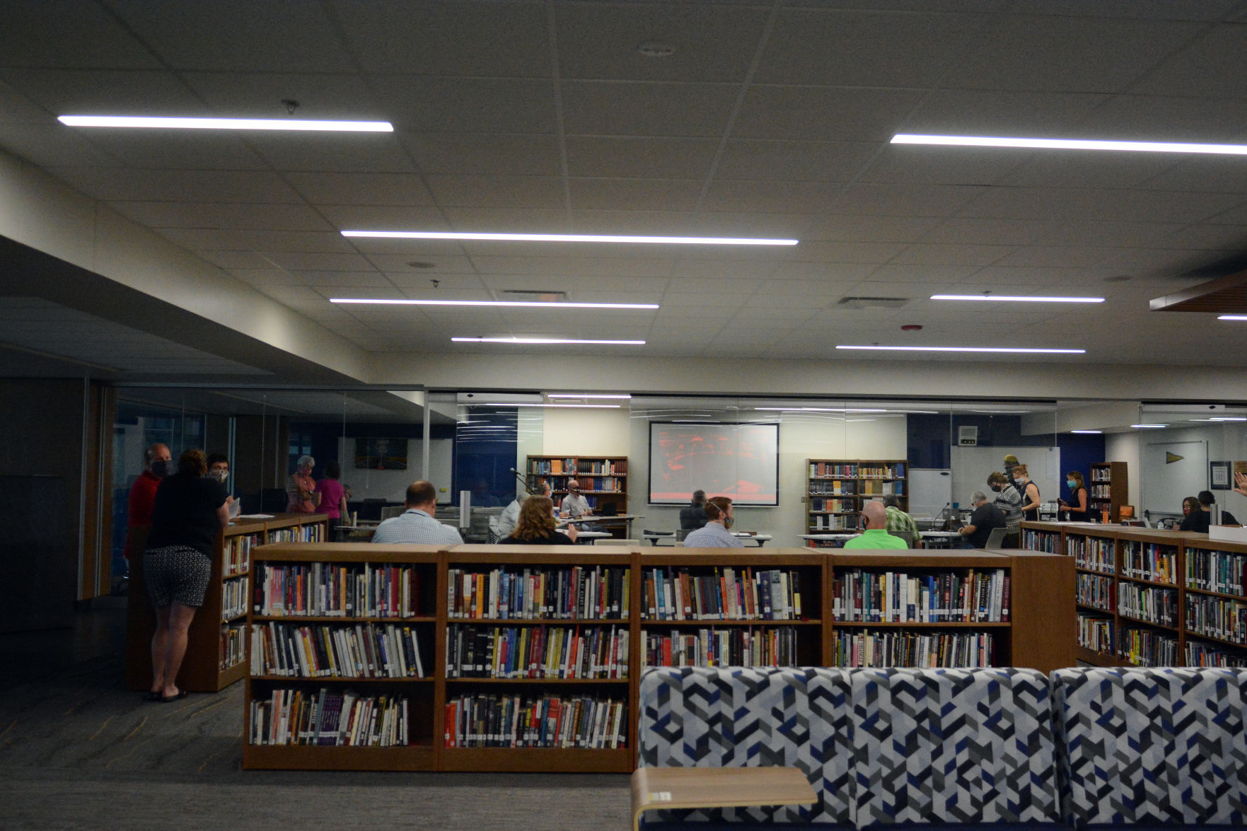 Baraboo reconsiders school reopening plan